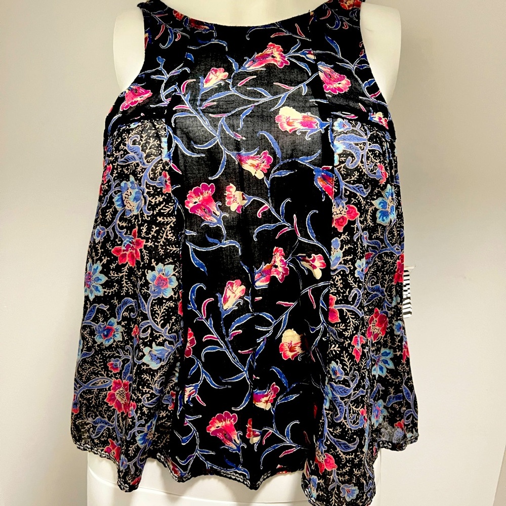 Urban outfitters black top with floral detail